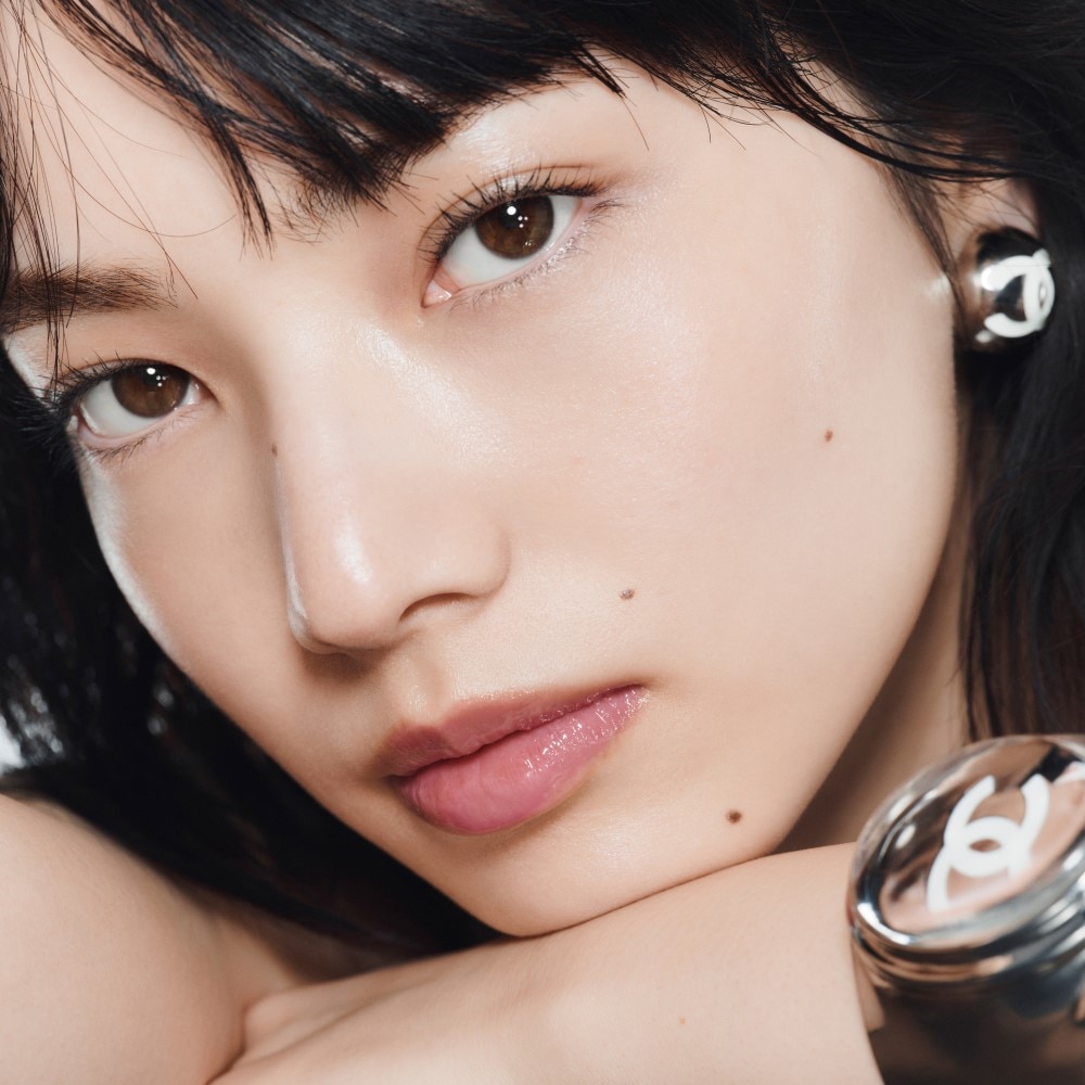 S&Eacute;RUM ILUMINADOR, UNIFICADOR Y ALISANTE